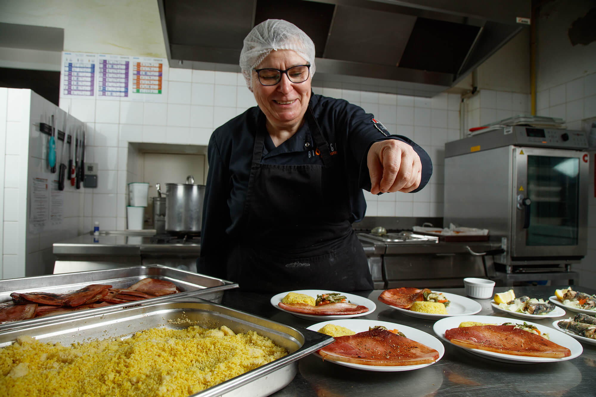 Alimentation et nutrition adaptée pour gérer Parkinson en EHPAD